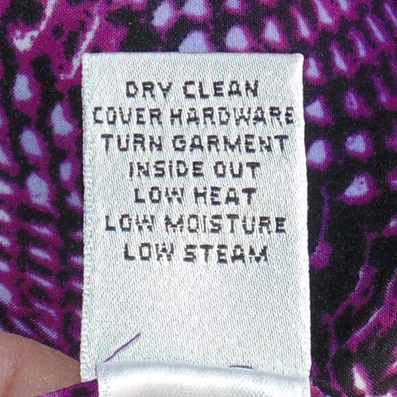 ST.JOHN SPORT Vest, L, Purple Quilted, Big Collar Zipper, Pockets - Picture 16 of 16